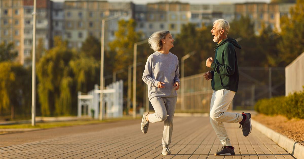 Bieganie do autobusu może obniżyć ryzyko cukrzycy i demencji. Te badania to przełom