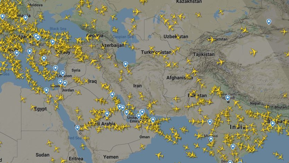 Konflikt Iran-USA. Linie lotnicze zmieniają trasy lotów