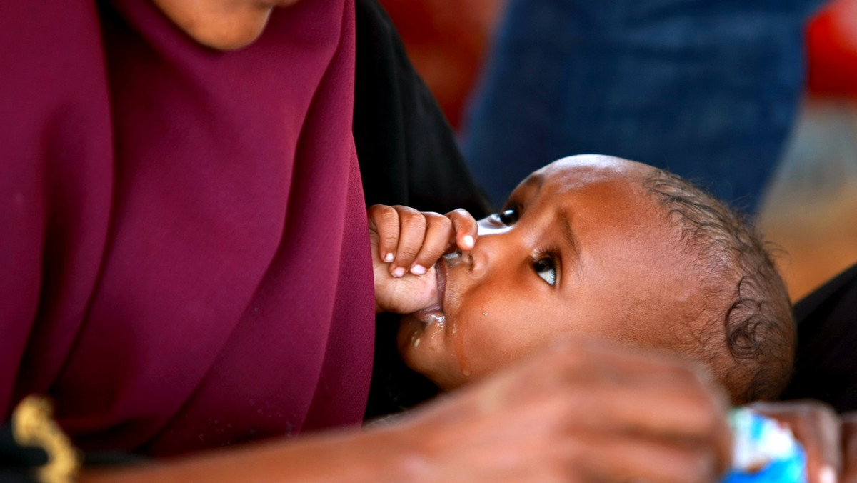 Umieralność noworodków, szczególnie w krajach najuboższych jest wysoka, milion dzieci rocznie umiera w dniu narodzin – alarmuje UNICEF Polska i rozpoczyna kampanię "Więcej niż dzień". Jej celem jest zebranie środków na ratowanie dzieci i pomoc matkom.