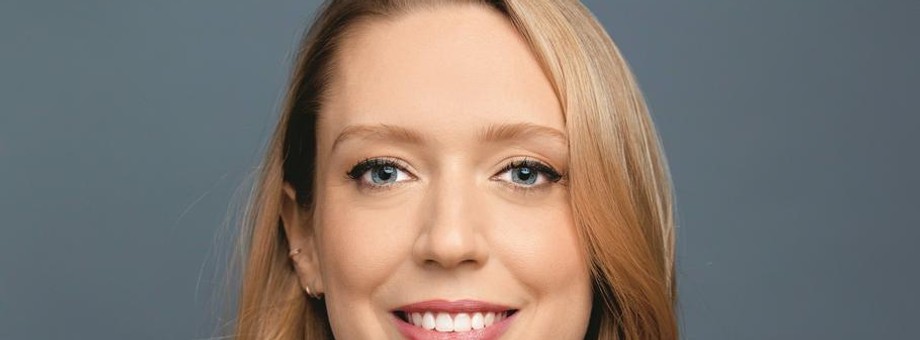 Victoria Wejchert. Przedsiębiorczyni i inwestorka, założycielka oraz CEO start-upu Kinship – Your Relationship Superpower, aplikacji pomagającej w budowie i utrzymaniu relacji biznesowych oraz osobistych. Karierę zawodową rozpoczęła w londyńskim City. Ma 32 lata. Wymieniana jest w rankingach i zestawieniach jako najmłodsza polska milionerka