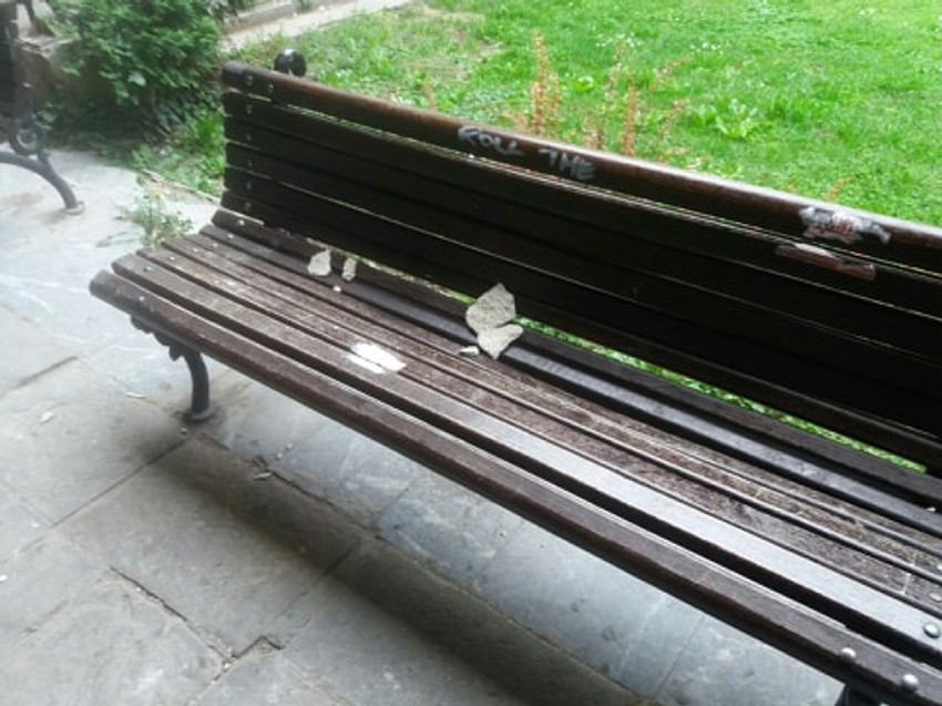 Sednete da se odmorite i odete krvave glave