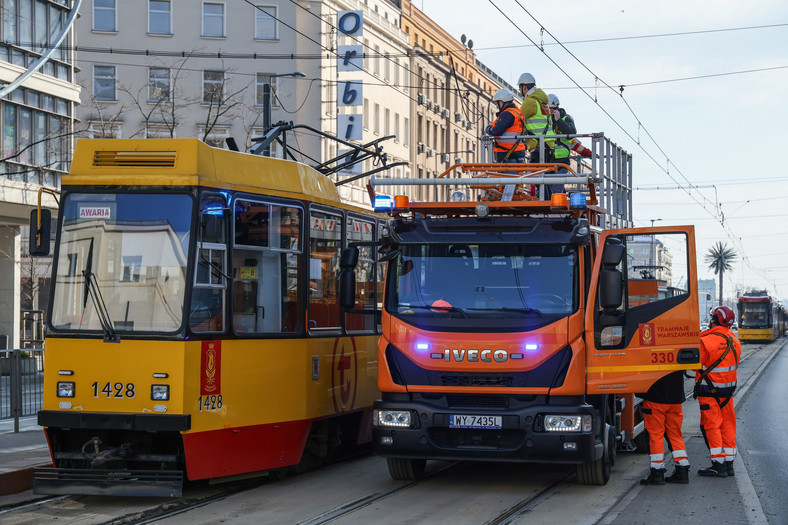 Wstrzymany ruch tramwajowy w Śródmieściu w Warszawie