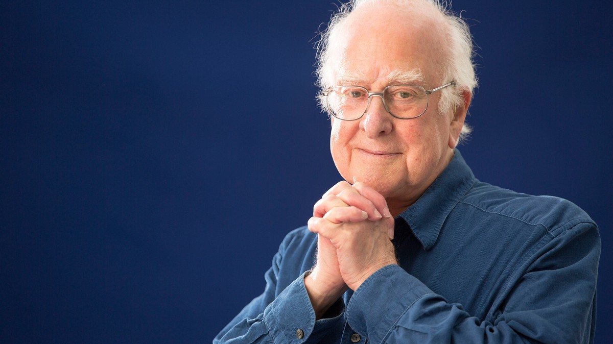 Gyászol a tudományos világ: meghalt a Nobel-díjas Peter Higgs