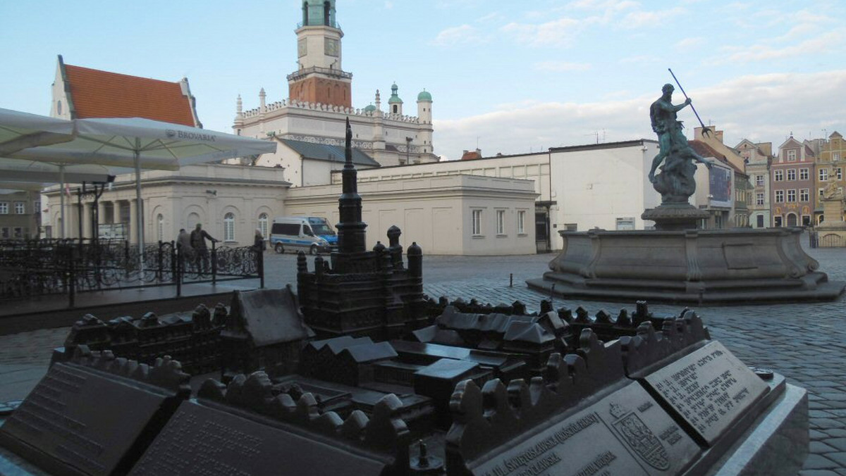 Dzięki współpracy osiedlowych radnych ze Starego Miasta z miejskimi społecznikami i aktywistami, w centrum miasta mają powstać kolejne deptaki. Śródmiejscy działacze chcieliby również stworzyć ofertę kulturalną dla starszych mieszkańców oraz zadbać o czystość nadwarciańskich bulwarów.