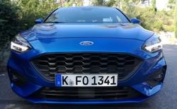 Ford rozwiązał worek i wprowadza na polskie drogi sześć nowych modeli. To wielka ofensywa