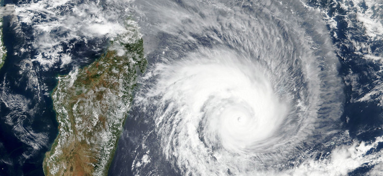 Cyklon Batsirai zbliża się do Madagaskaru. "Poważne zagrożenie"