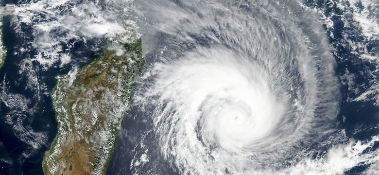 Cyklon Batsirai zbliża się do Madagaskaru. "Poważne zagrożenie"