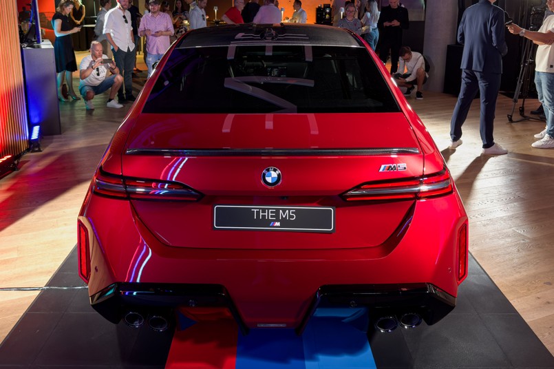 BMW M5 2025