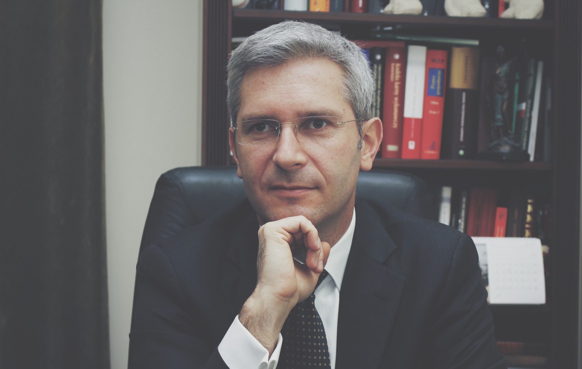adw. Grzegorz Majewski