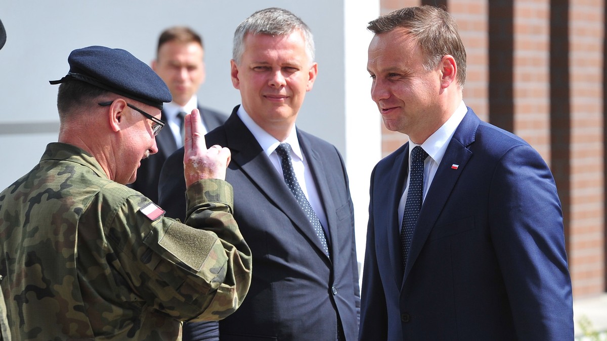 – Prezydent Andrzej Duda, rząd i większość polskich obywateli chcą większych gwarancji bezpieczeństwa ze strony NATO – powiedział dziś w Szczecinie minister obrony Tomasz Siemoniak.