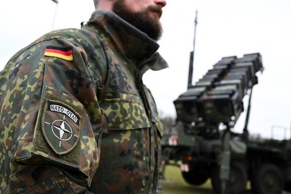 NATO najavljuje ulaganja od 50 milijardi dolara u novu raketu
