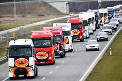 300 TIR-ów blokuje obwodnicę Warszawy. Wielki protest firm transportowych