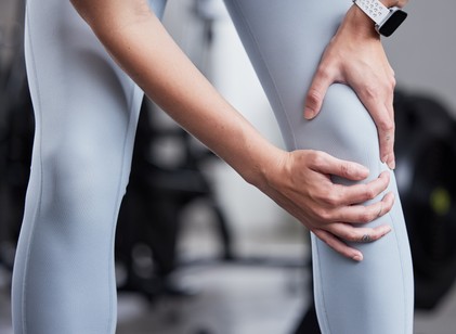 Sportolás közben megsérült a térde? Ezek a kezelések segíthetnek című cikk nyitóképe