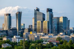 Warszawa już nie taka droga? Rynek najmu właśnie się odwraca