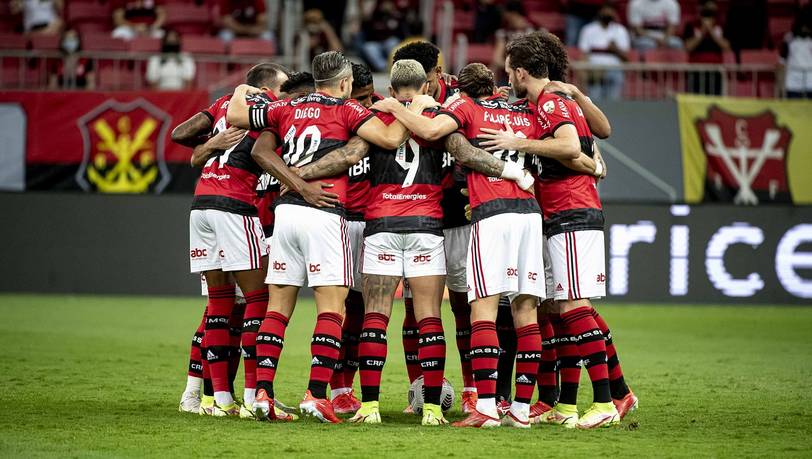 Fußballtrikots aus Bundesliga und Europa League: aktuelle Designs, hochwertige Materialien und starke Fanbindung