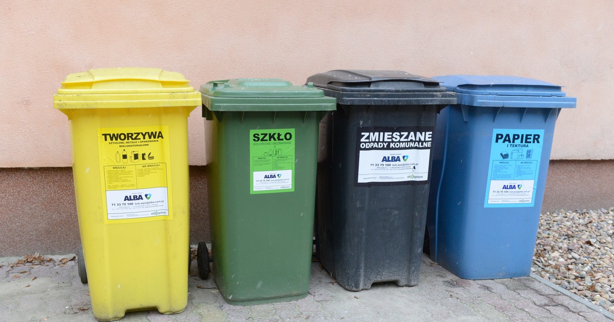 Tu nie wrzucaj tego papieru. Grozi 500 zł mandatu