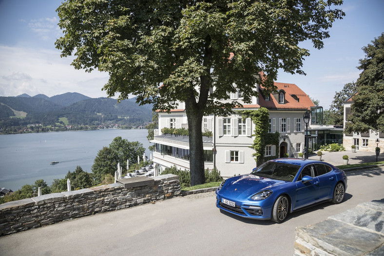 Porsche Panamera Turbo - władca lewego pasa i toru