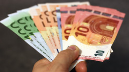 A magyarok csaknem 70 százaléka támogatja az euró bevezetését