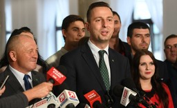 "Tonie wiarygodność Polski". Opozycja o zablokowaniu zakupu australijskich fregat