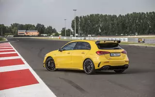 Mercedes-AMG A 35 4Matic – tu zaczyna się AMG