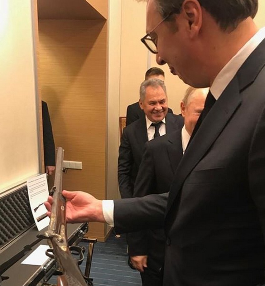Aleksandar Vučić, Vladimir Putin, Soči, Pokloni