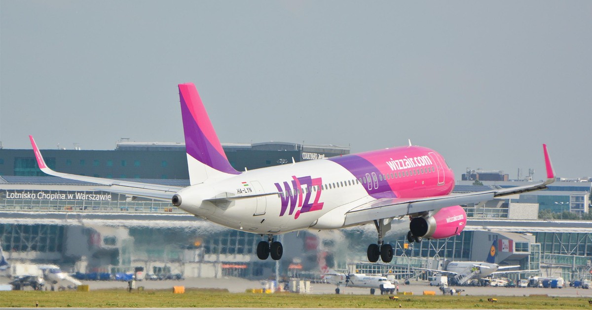 UOKiK stwierdził naruszenie praw konsumentów przez WizzAir. Rekompensata dla klientów