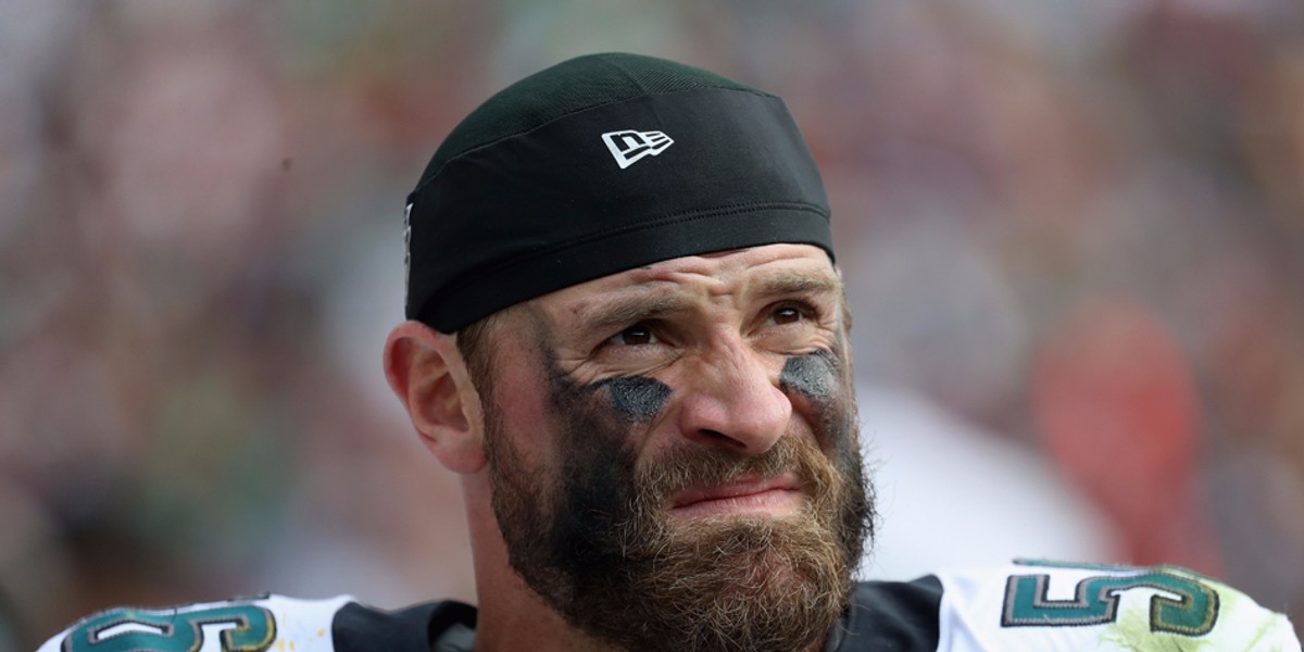 Eagles defensive end Chris Long is donating his first 6 game checks to fund Charlottesville scholarships