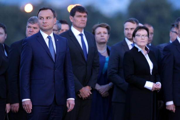Tym razem wszyscy razem. Prezydent Duda i premier Kopacz na Westerplatte