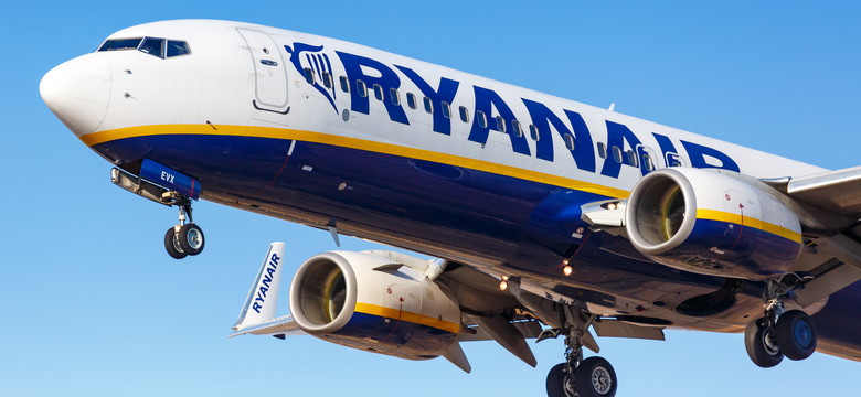 Nieprzyzwoite zachowanie w samolocie Ryanair. 20-latek się zdziwił