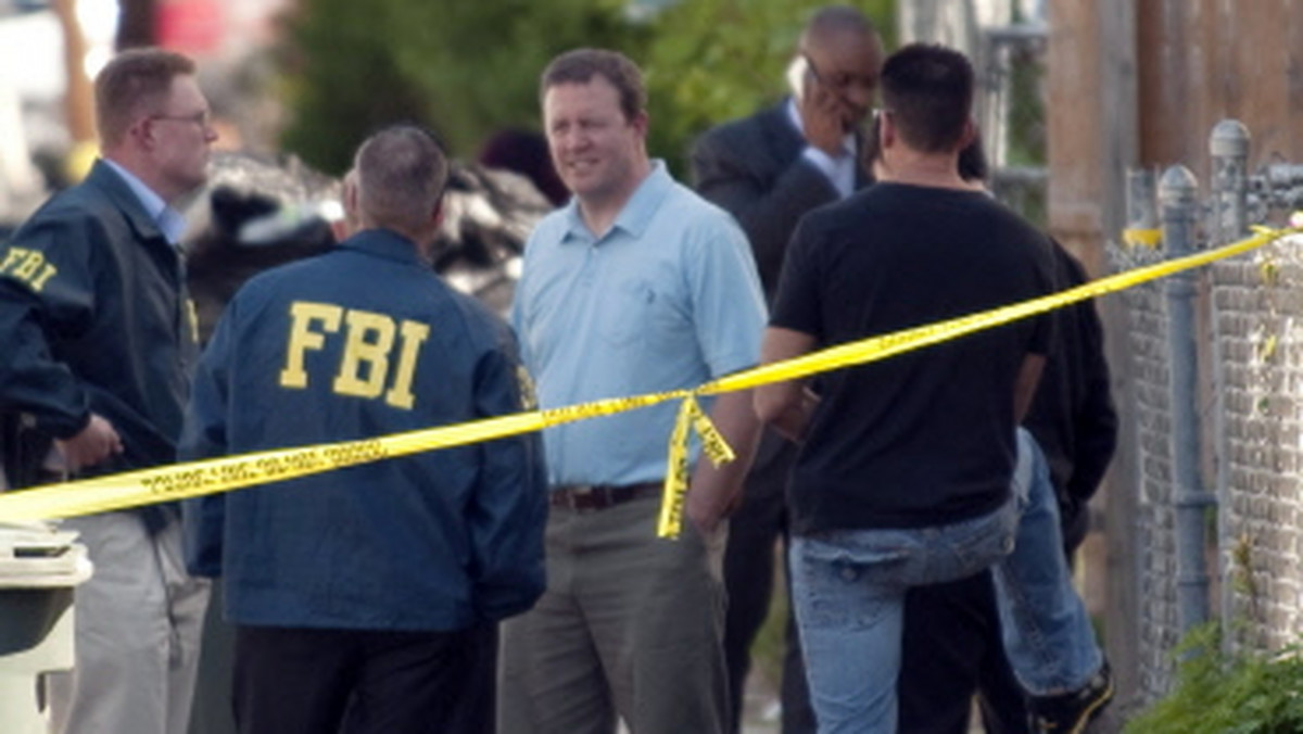 Ministerstwo Sprawiedliwości USA przyznało, że FBI niesłusznie śledziło poczynania niektórych lewicujących organizacji po ataku terrorystycznym 11 września 2001, choć ich działalność nie miała nic wspólnego z islamskim terroryzmem. Ale odrzuciło zarzut o polityczne motywy dochodzeń.