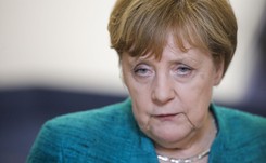 Prawicowe marzenia o 'zmianie reżimu' w Berlinie mogą się spełnić. Ale odejście Merkel nie powinno cieszyć polityków w Polsce