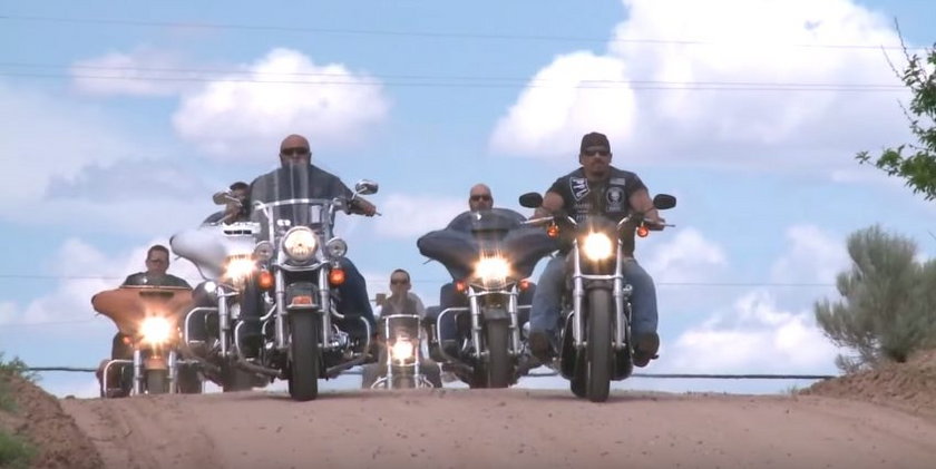 Gang motocyklistów ratuje 5-latkę