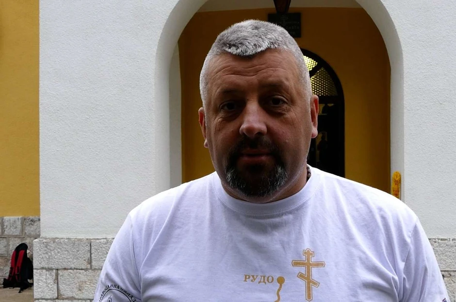 Preko 20 hodočasnika krenulo peške od Rudog do manastira Ostrog