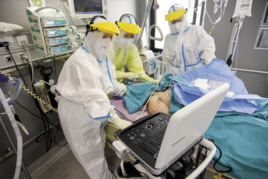 Govoreći o vakcini protiv gripa, Petrović je rekao da bi vakcinu trebalo da prime svi koji su osetljivi na respiratorne infekcije