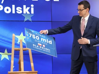 Warszawa, 21.07.2020. Premier Mateusz Morawiecki podczas konferencji prasowej w KPRM