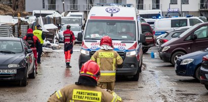 Po porannej tragedii z dźwigiem, który zabił dwie osoby, głos zabiera m.in. deweloper i inspektorat pracy. Zwykli ludzie są wzburzeni. Czy winowajcą okaże się... wiatr?[WIDEO]