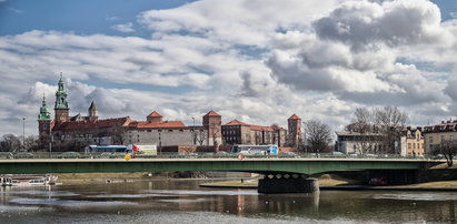 Zrobią przejście przy moście Dębnickim