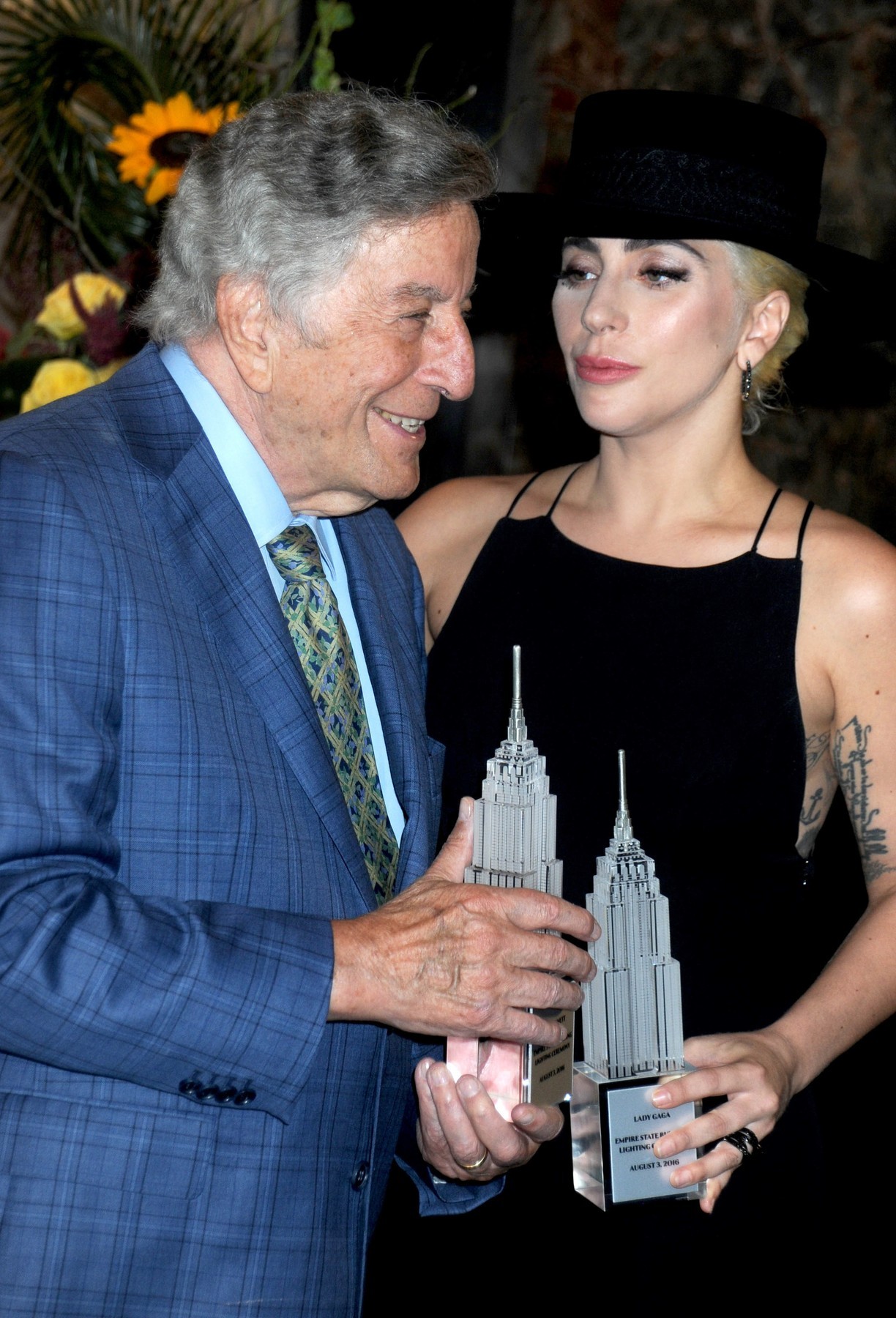 Americký spevák Tony Bennett so speváčkou Lady Gaga.