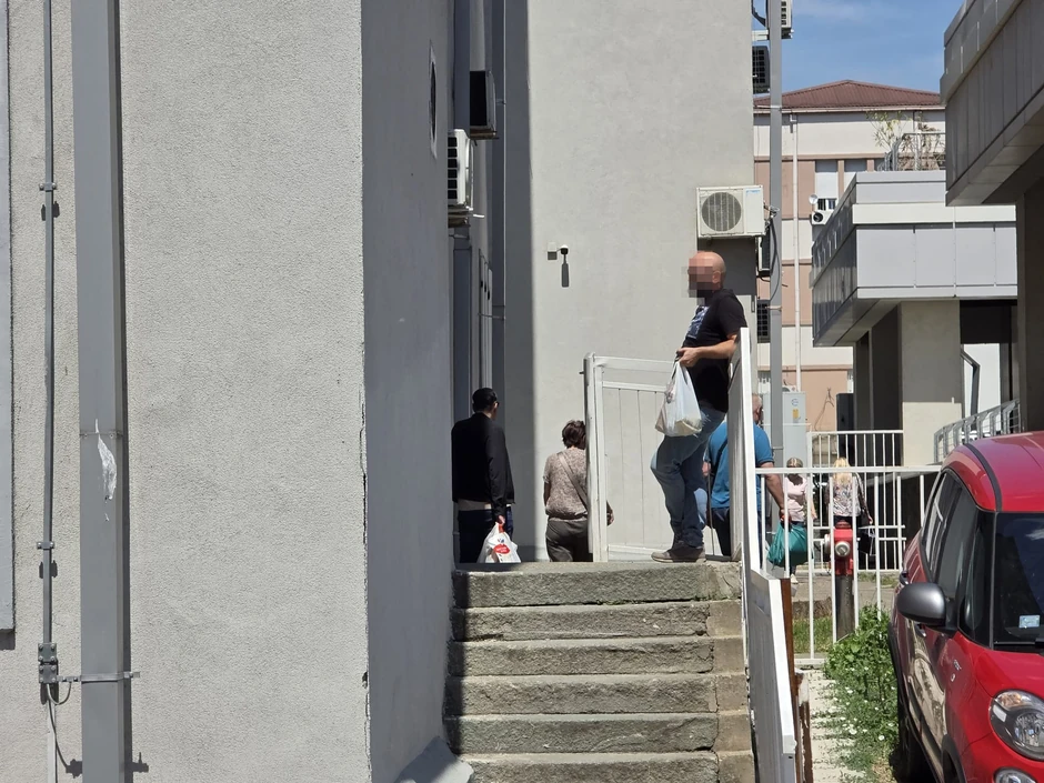 Kasper u poseti Mini Kostić