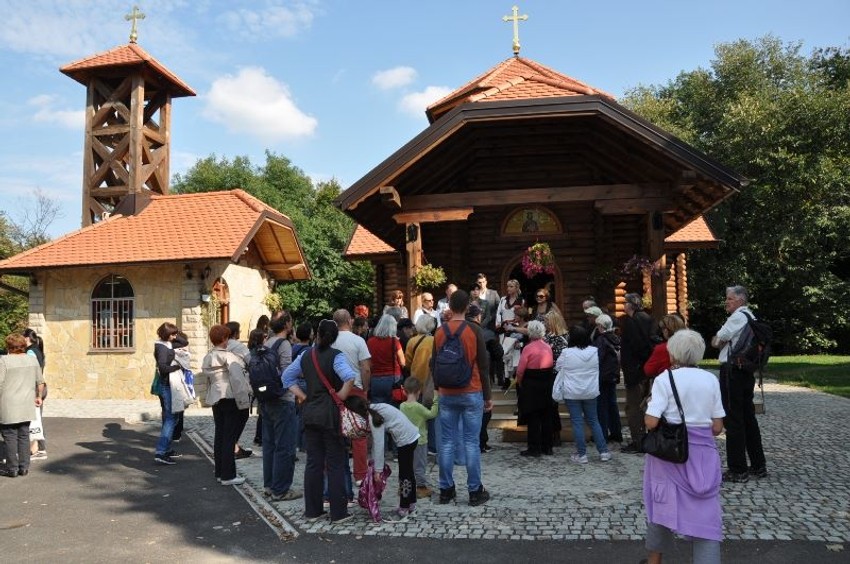 Crkva brvnara na Avali