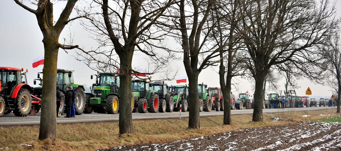 Akcja protestacyjna OPZZ rolników na drodze krajowej numer 2 pomiędzy Siedlcami a Międzyrzecem Podlaskim