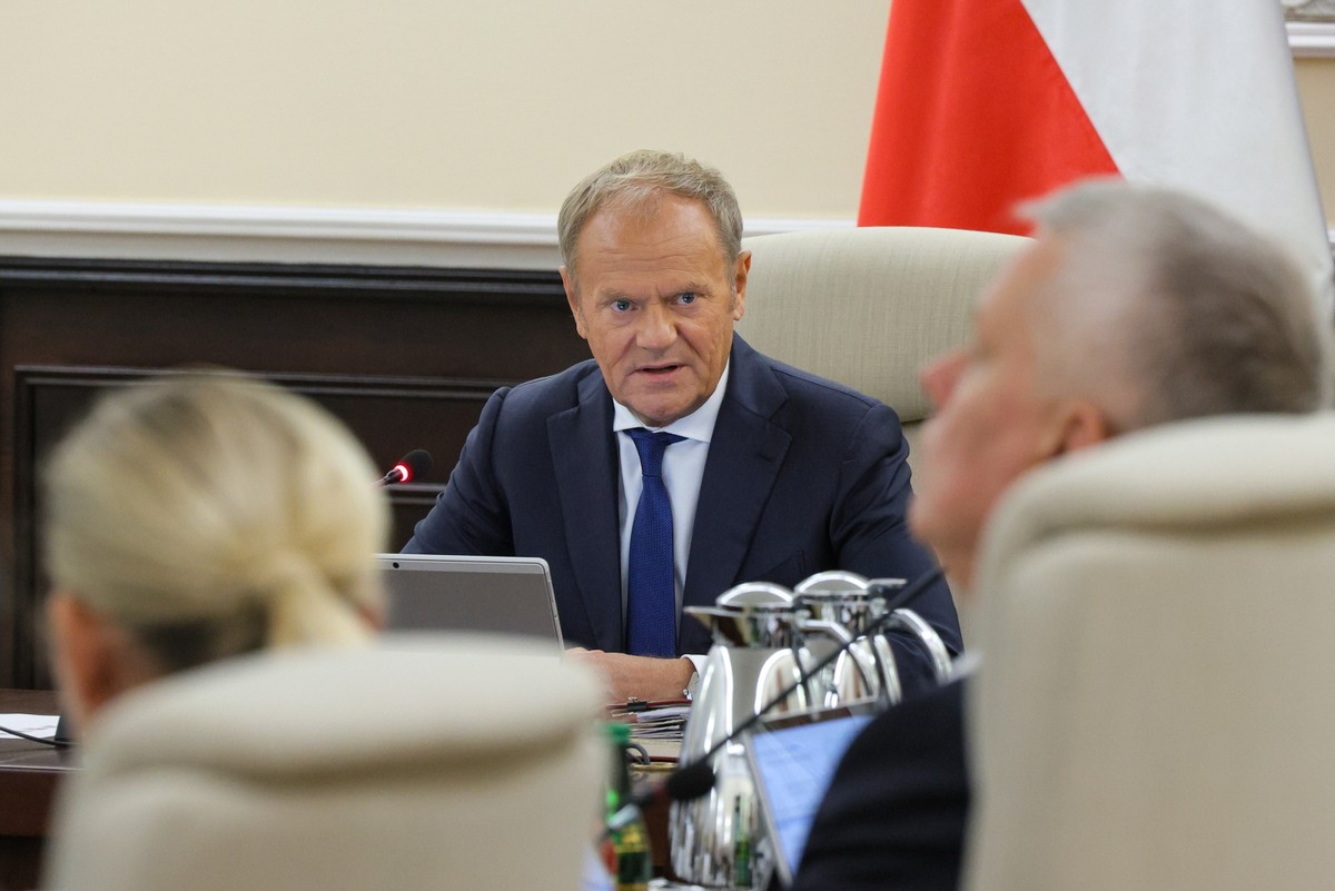 Premier Donald Tusk na posiedzeniu rządu w KPRM w Warszawie