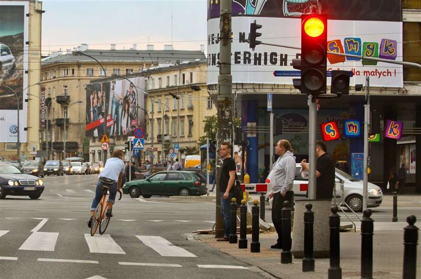 Mroczek ciśnie na pedały. Ale ma maszynę! FOTO