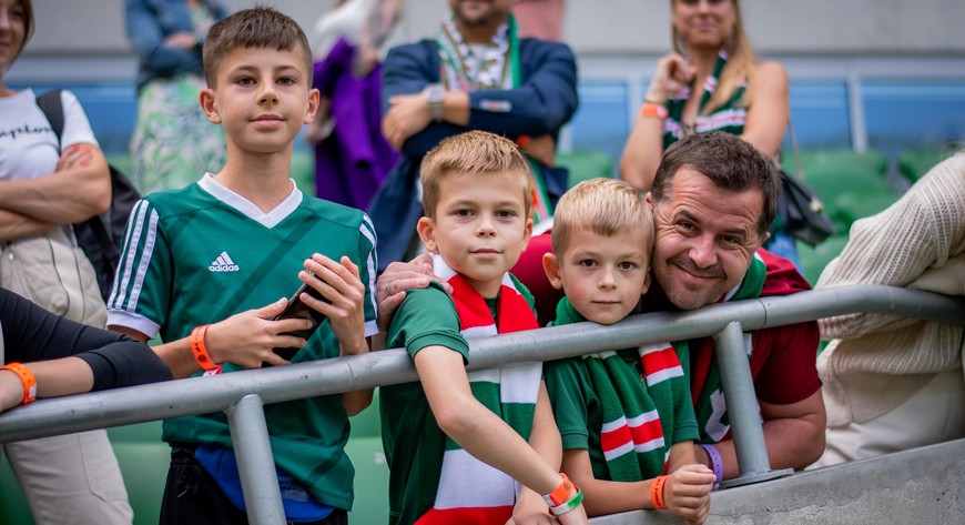 Grupy najmłodszych obejrzą mecz za darmo i skorzystają z licznych atrakcji. Warto!