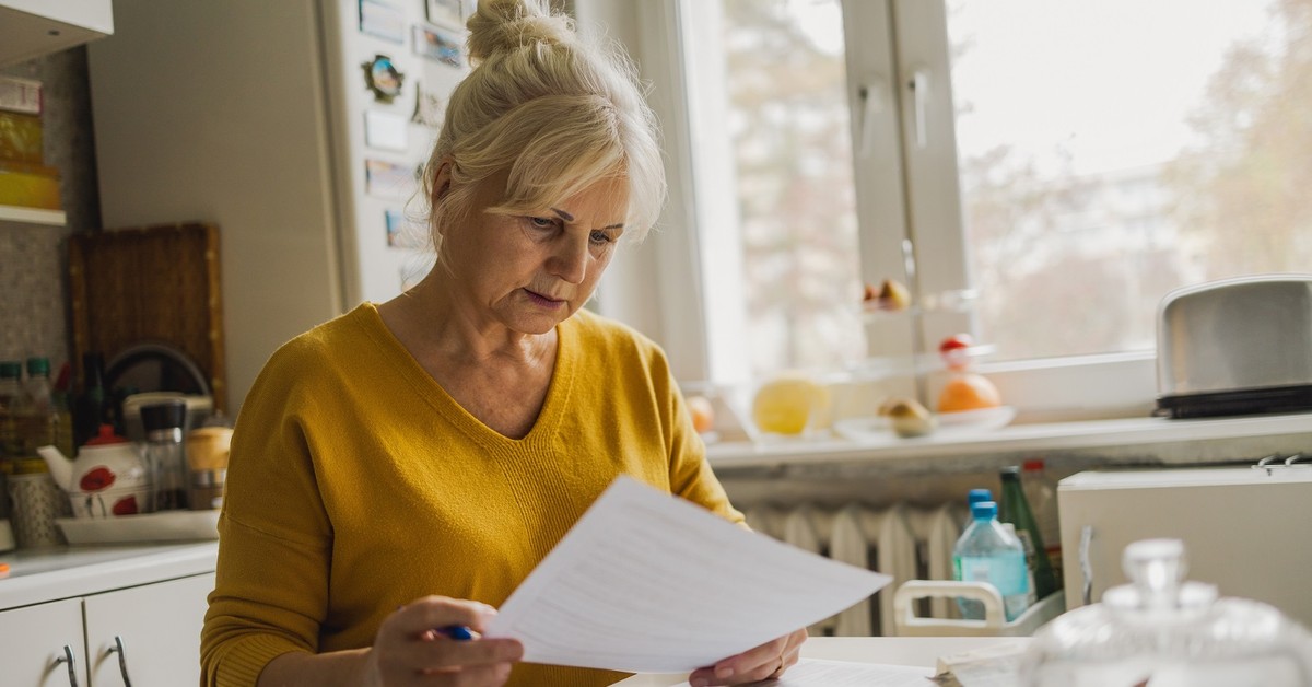 Masz 60 lat i 35 lat stażu pracy? Taką kwotę emerytury z ZUS dostaniesz