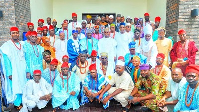 Group Picture after a thank you visit by Okun Area Traditional Council in, led by the Obaro of Kabba, Oba Solomon Dele-Owoniyi to the residence of Gov. Yahaya Bello in Okene, to thank him for siting the third state-owned university in Kabba, Okun Land on Wednesday.