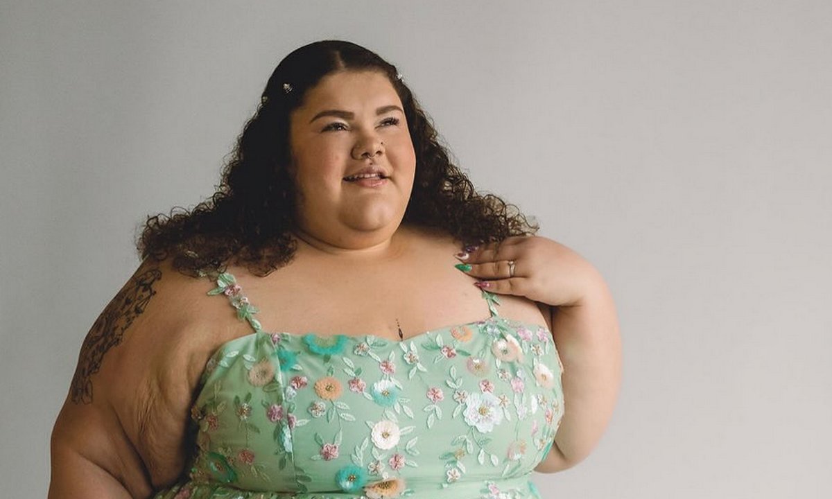 Influencerka plus size nie odstąpiła w samolocie pustego miejsca matce z dzieckiem. Internauci stanęli za nią murem