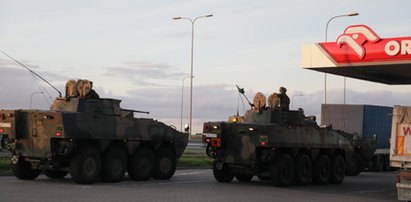 Zdjęcie Rosomaków tankujących na  Orlenie wywołało niemałe zamieszanie. Jaka jest prawda?