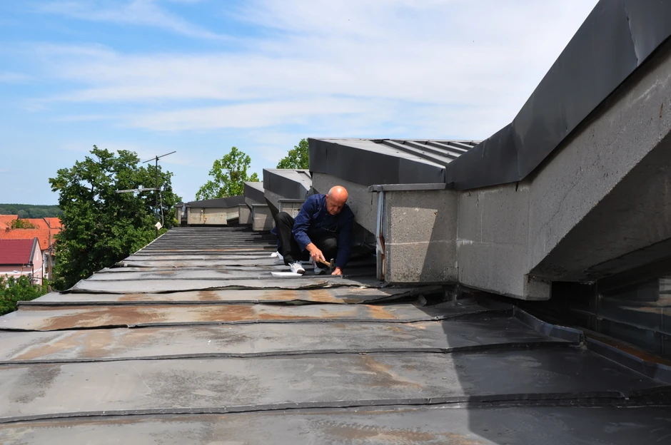 Zakon nalaže da se o održavanju krovova zgrada staraju vlasnici stanova