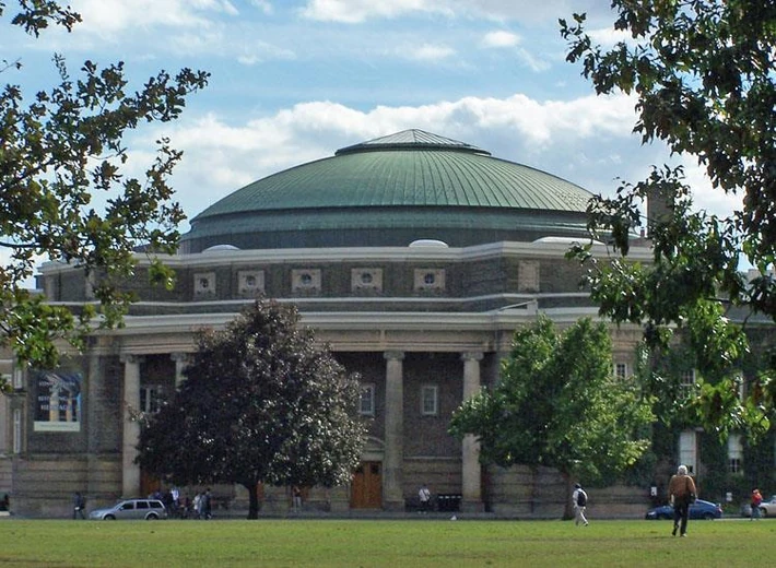 20. University of Toronto (Kanada)